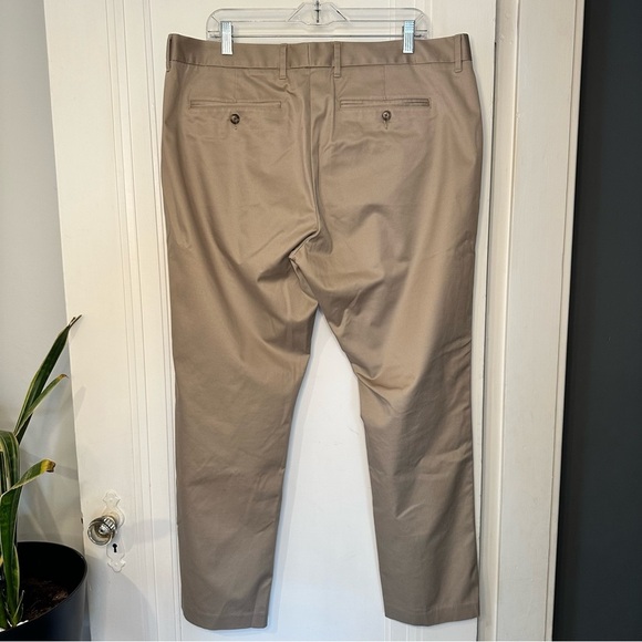 Bonobos Stretch Weekday Warrior Slim Fit Dress Pants Wednesday Tan - Picture 6 of 13